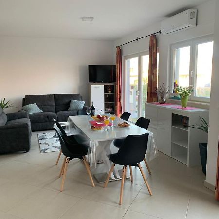 Zig-Zag Apartment Млини Екстериор снимка