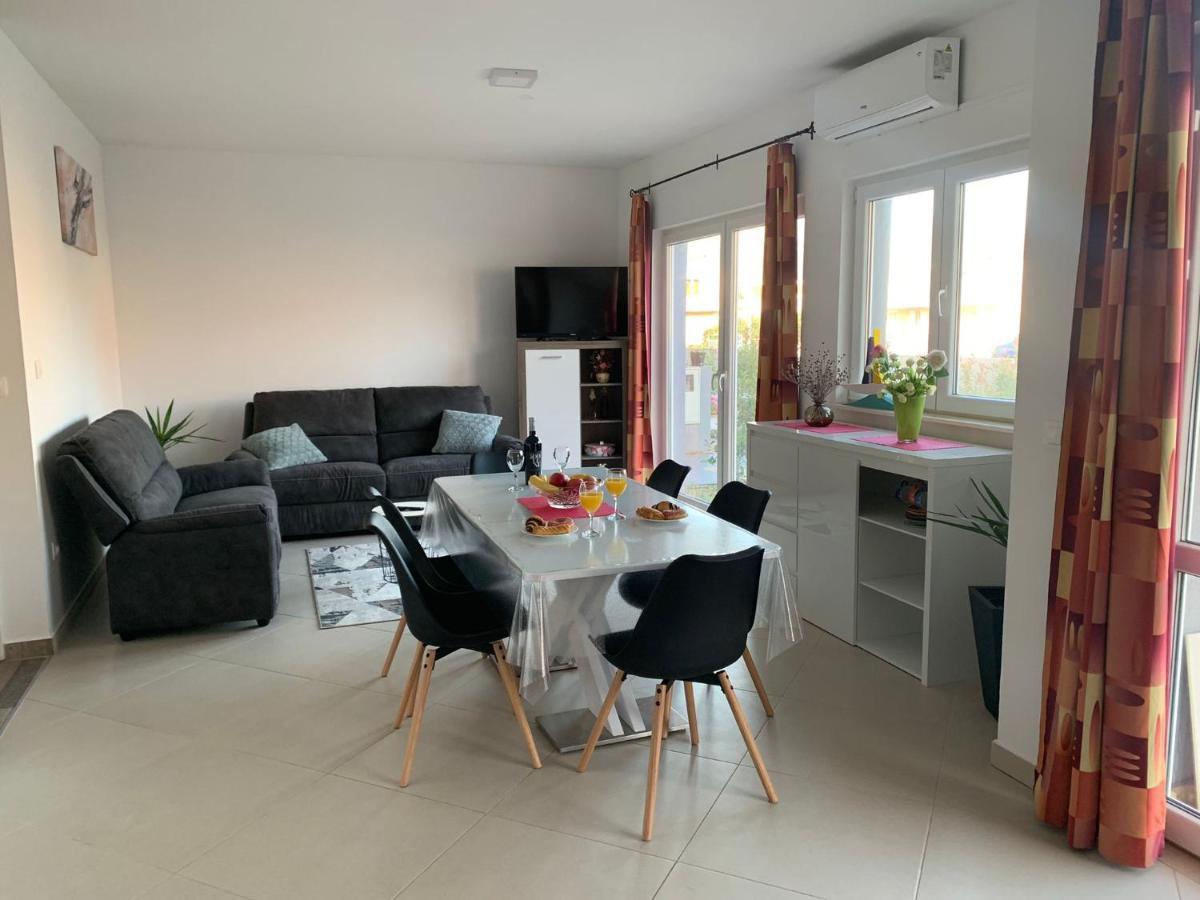 Zig-Zag Apartment Млини Екстериор снимка